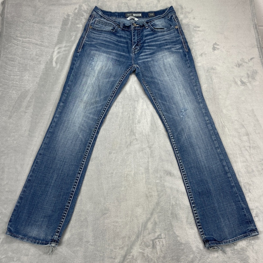 BKE Jeans Womens 32R (32x32) Blue Denim Whiskered Aiden Bootcut Leg Grunge Y2K